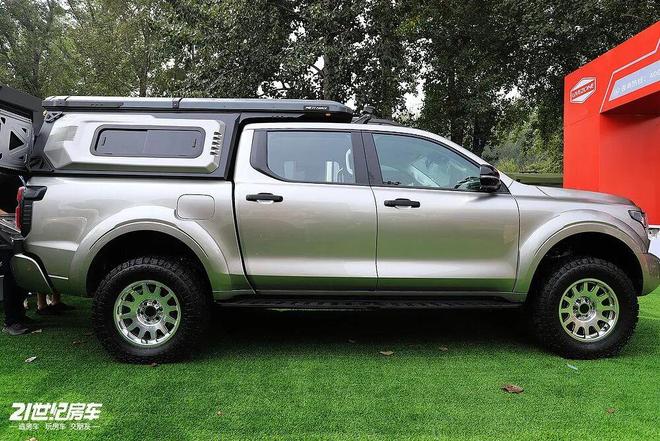 免购置税不要太香!览众山海炮Hi4T开元棋牌试玩四驱混动皮卡房车新选择(图8) 免购置税不要太香!览众山海炮Hi4T开元棋牌试玩四驱混动皮卡房车新选择(图8)